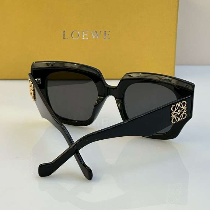 Picture of Loewe Sunglasses _SKUfw55487800fw
